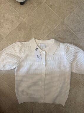 Sundays White Short-Sleeve cotton Knit Button Cardigan, size M, NWT